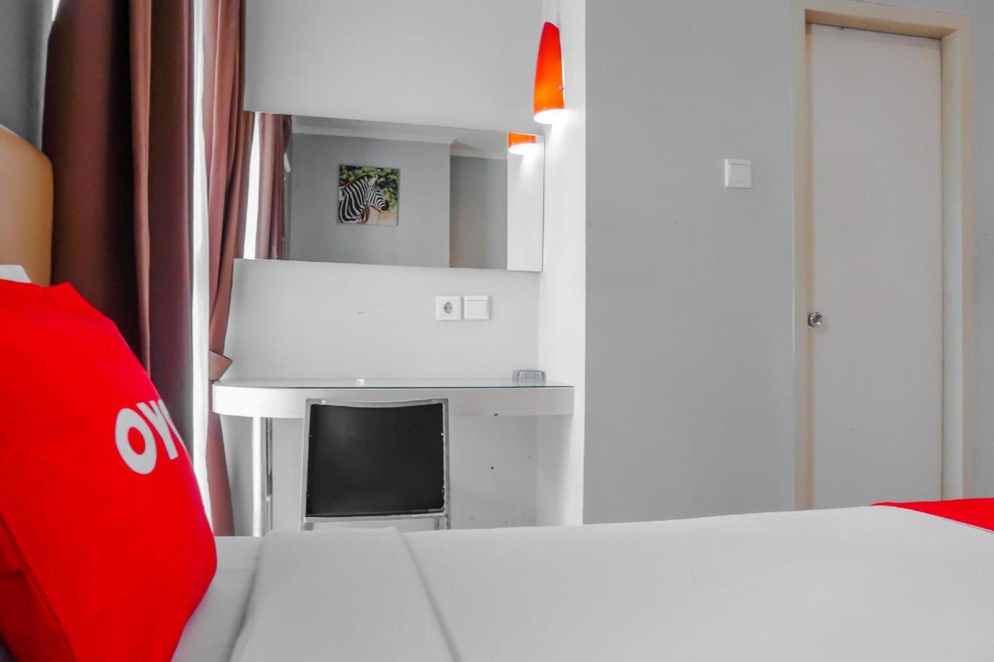 Collection O Hotel Antara Jakarta Ngoại thất bức ảnh