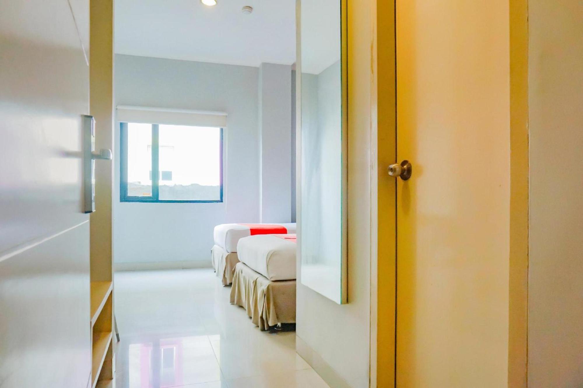 Collection O Hotel Antara Jakarta Ngoại thất bức ảnh