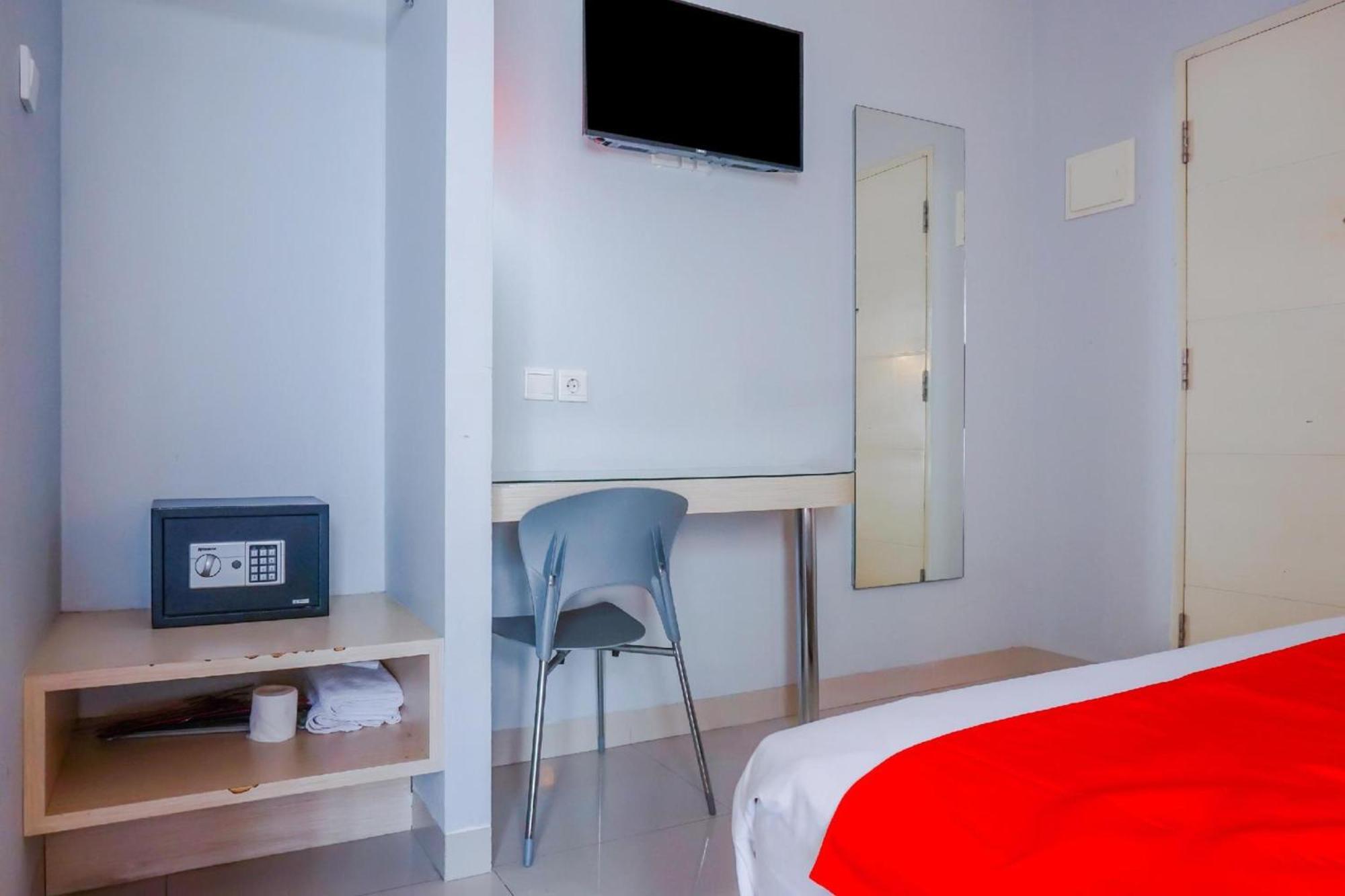 Collection O Hotel Antara Jakarta Ngoại thất bức ảnh