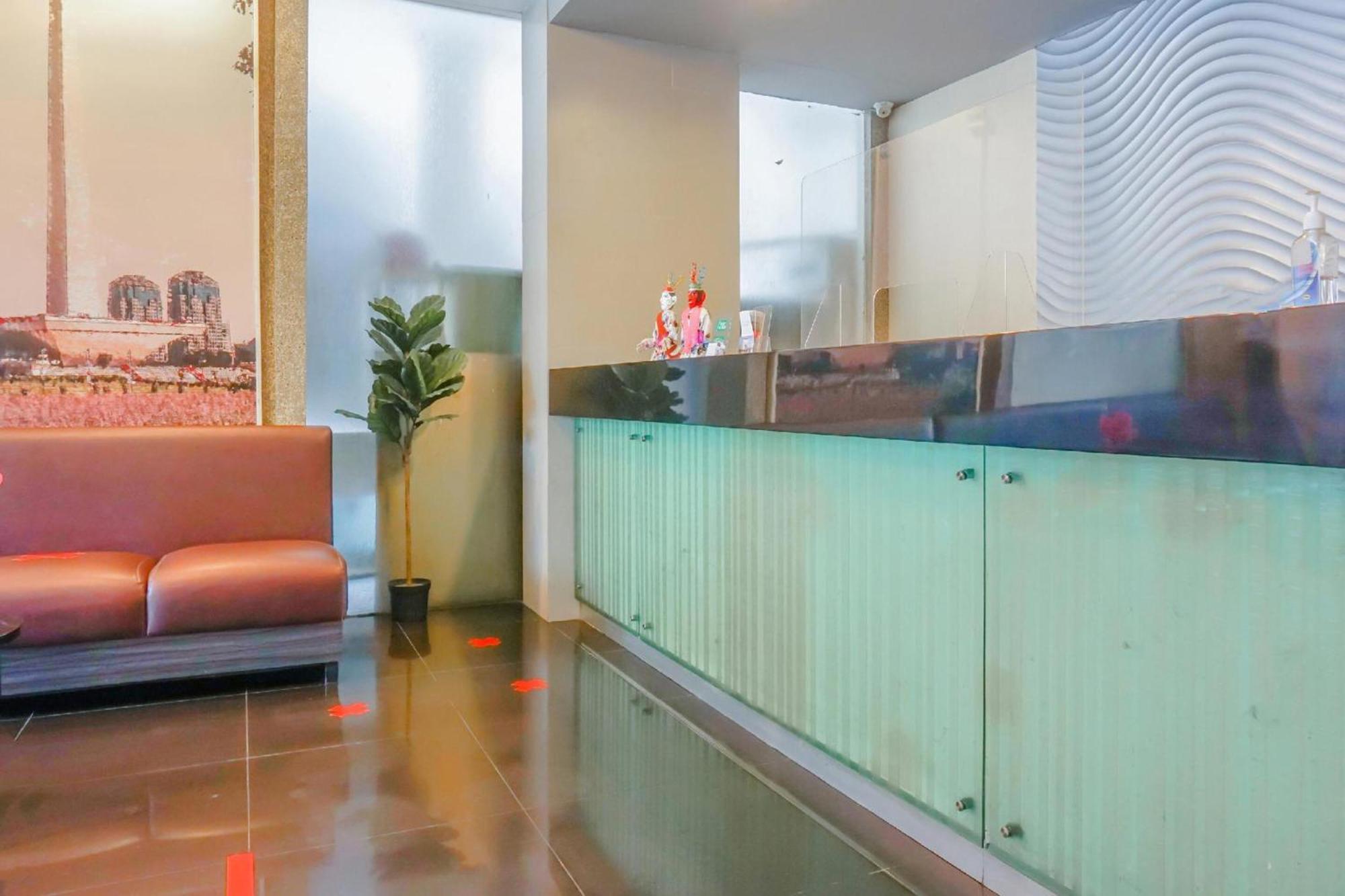 Collection O Hotel Antara Jakarta Ngoại thất bức ảnh